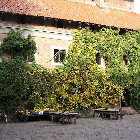 Zamek Reszel Hotel Buitenkant foto